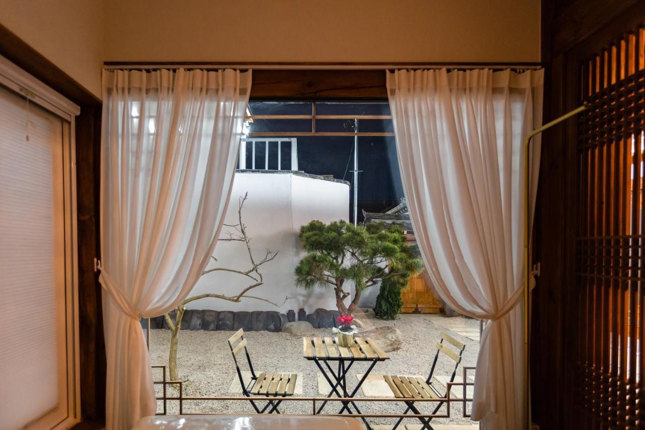 El House Hotell Gyeongju Exteriör bild