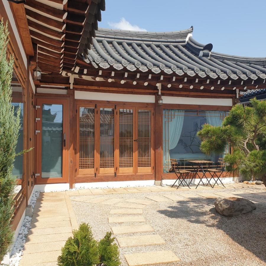 El House Hotell Gyeongju Exteriör bild