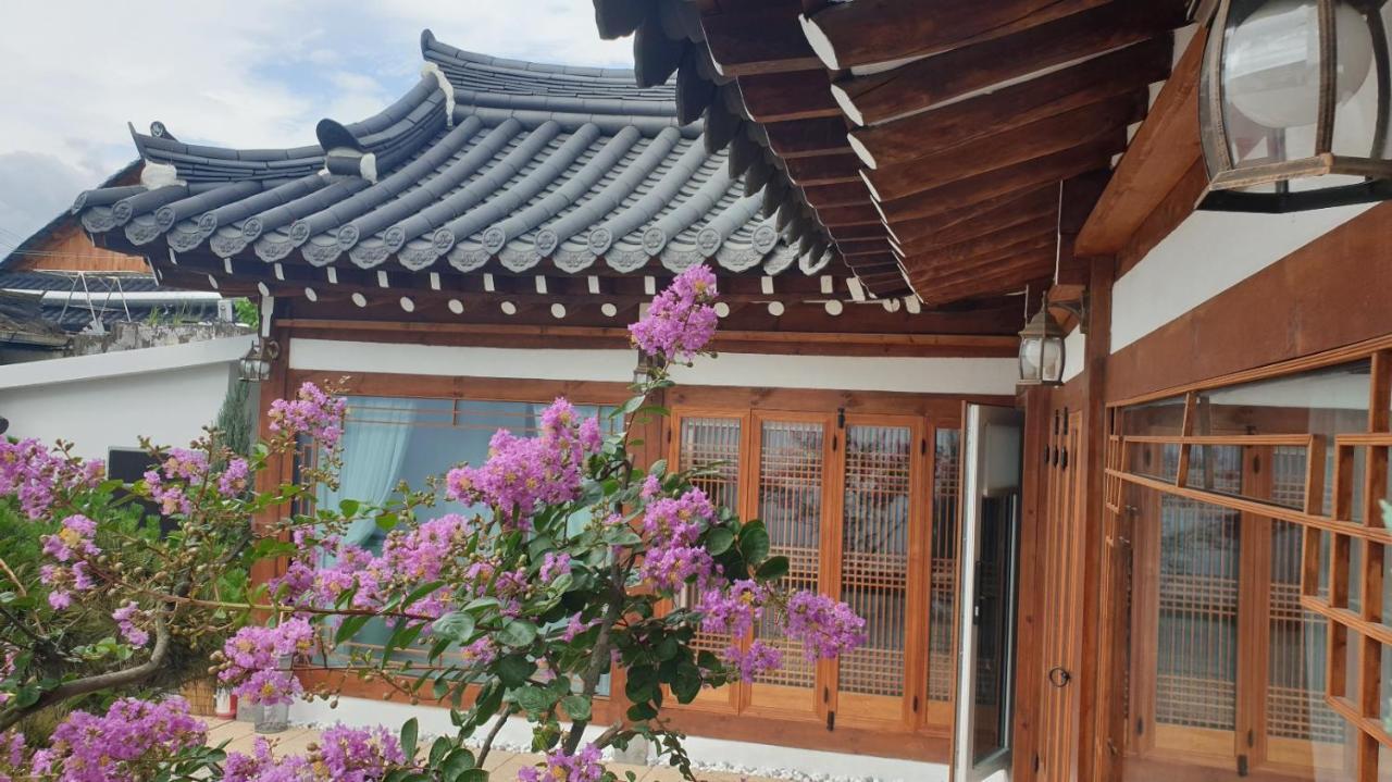 El House Hotell Gyeongju Exteriör bild